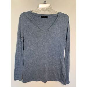 Love Cameron Women's V-Neck Long Sleeve T-Shirt Blue Size Medium